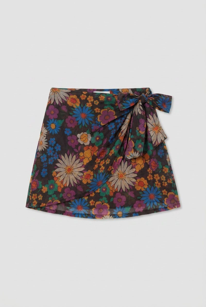 Skirts E-0412 — E-0412 worn by model