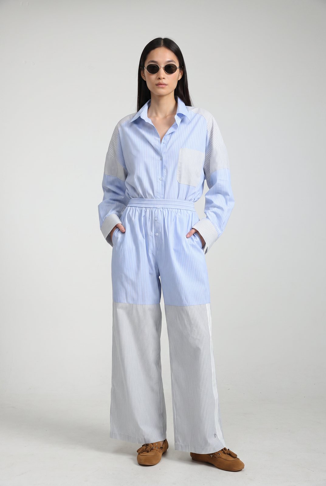 Pants SS-7126 — SS-7126 worn by model