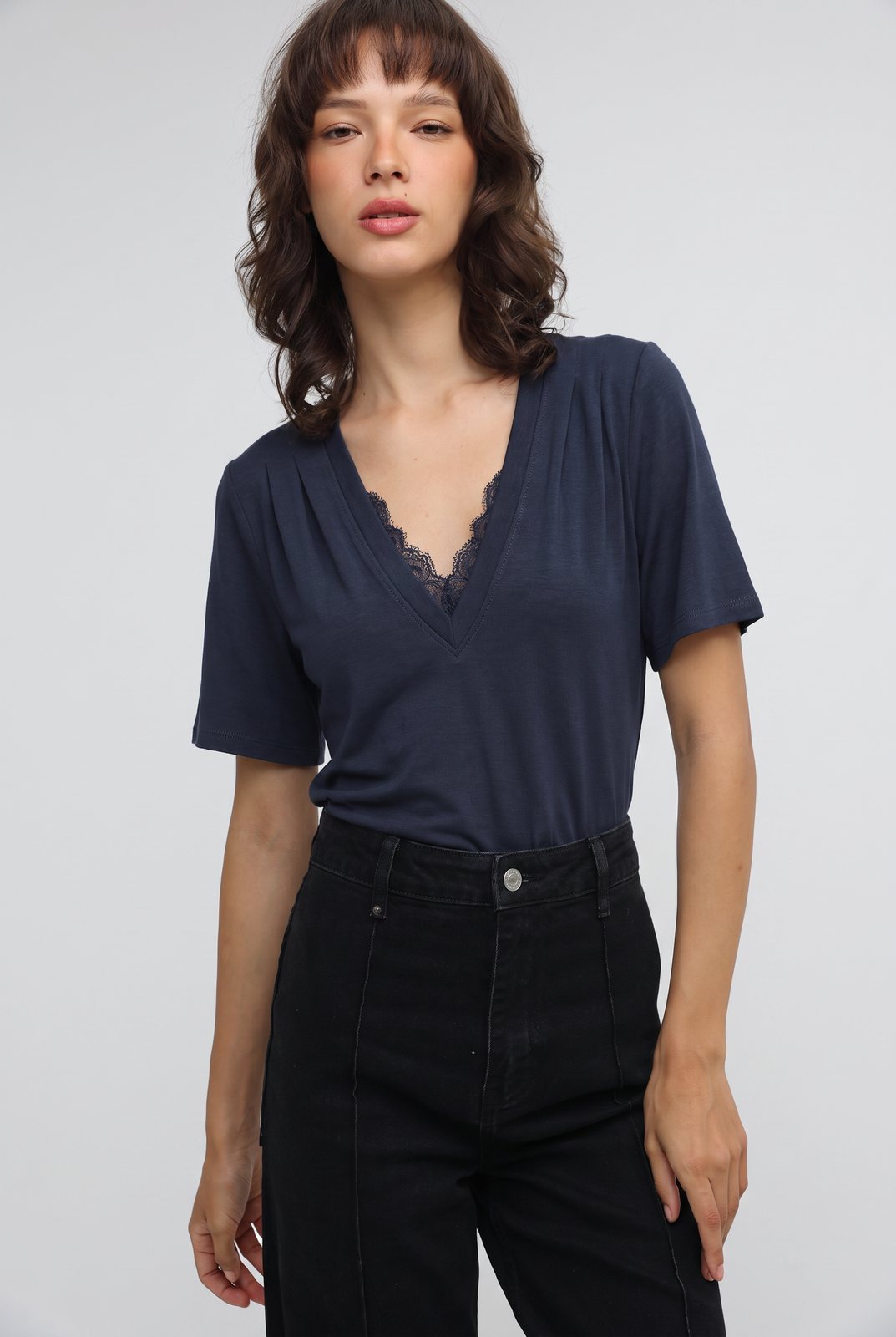 Style SS-7463 — SS-7463 worn by model