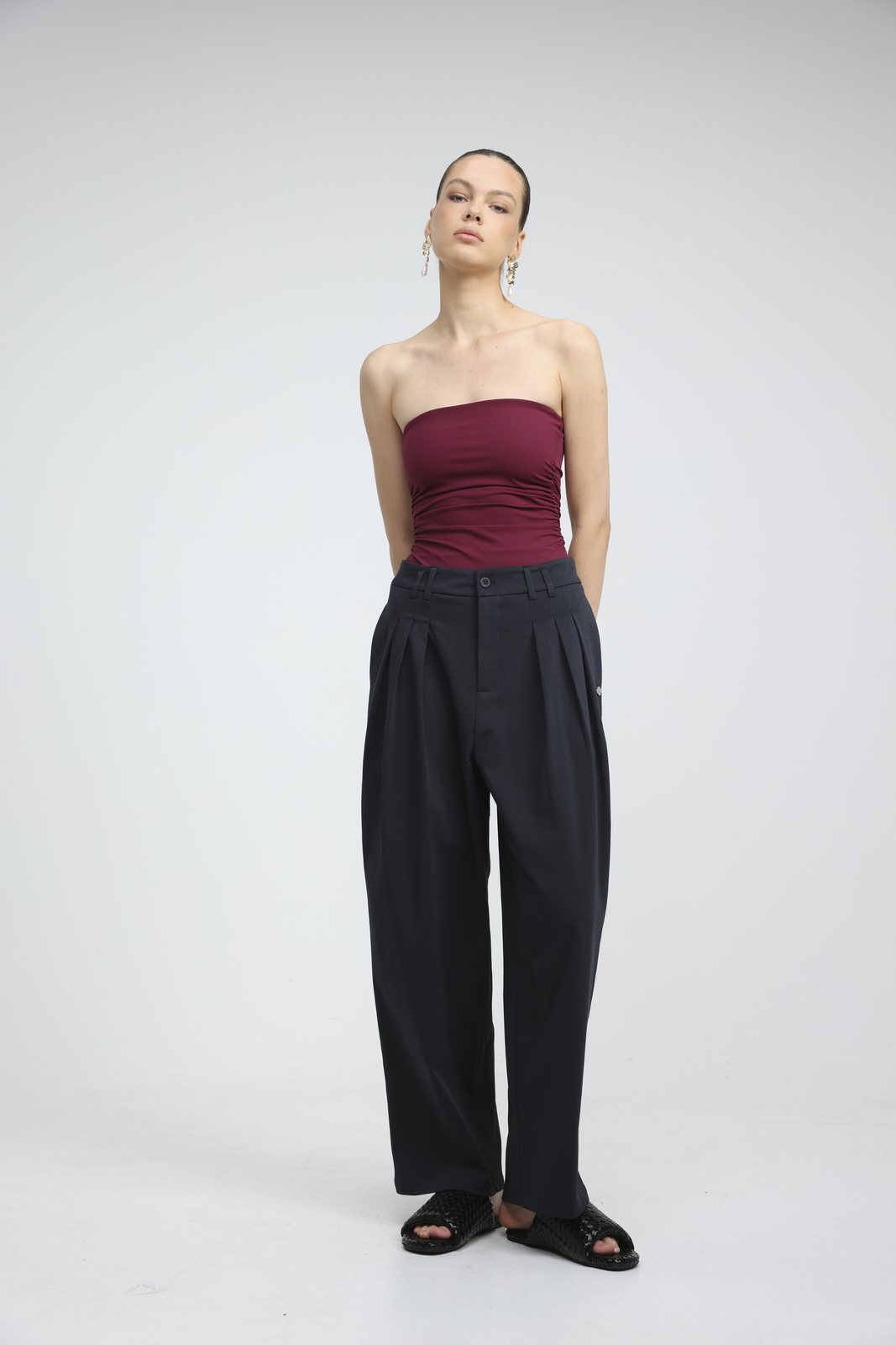 Style SS-7523 — SS-7523 worn by model